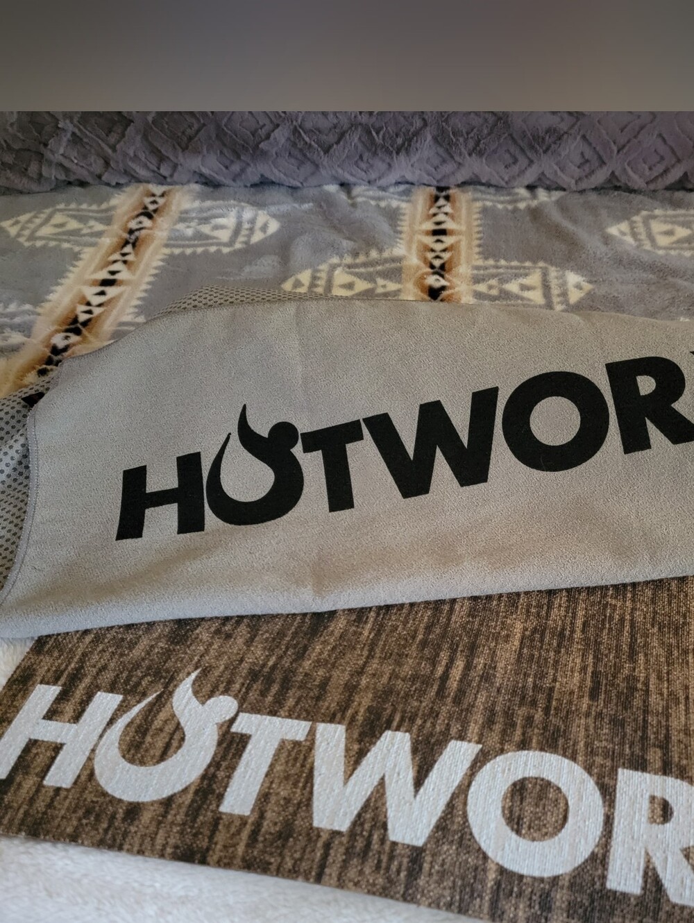 Hotworx Women’s Gray Performance Towel
